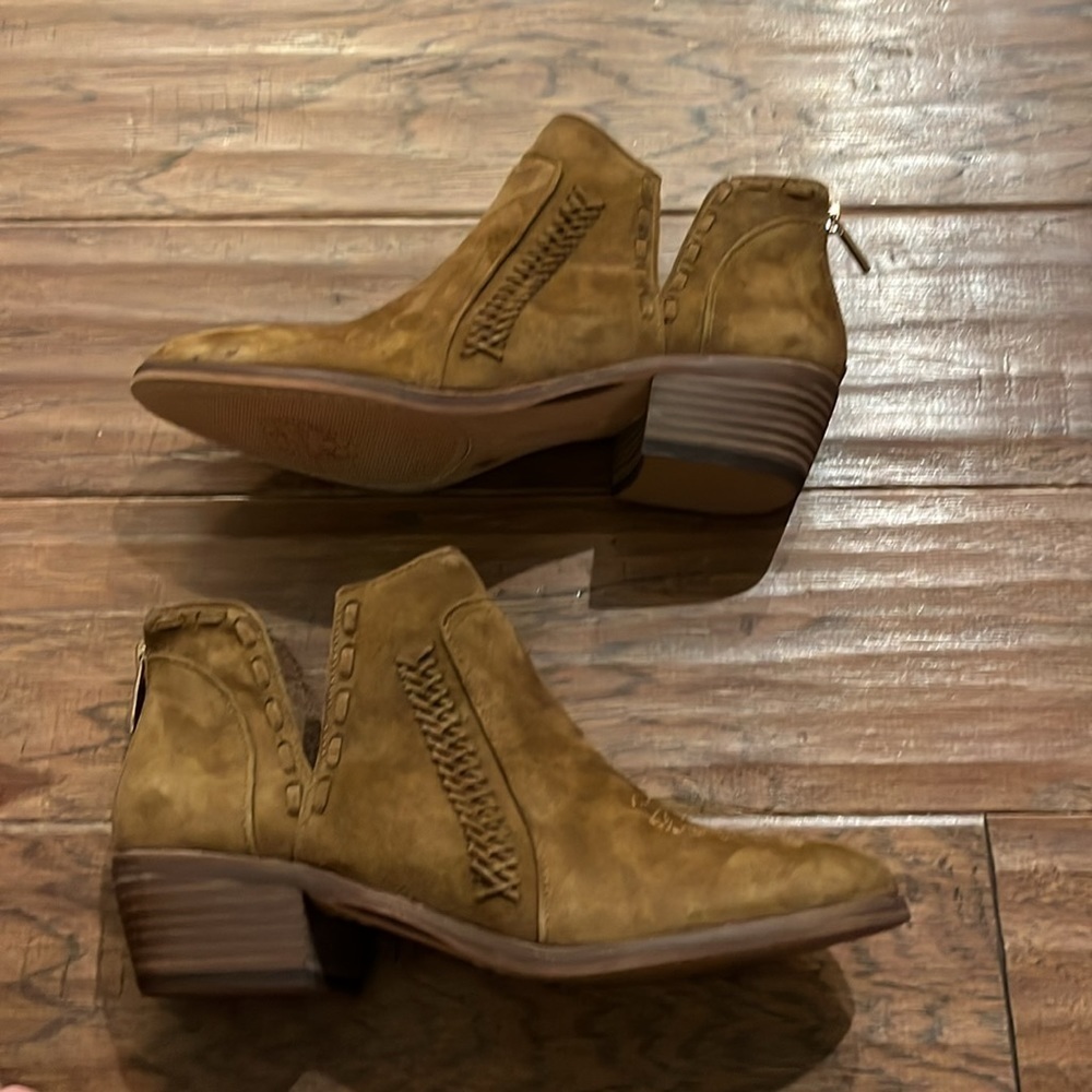 Vince Camuto Women’s Booties - Picture 11 of 11